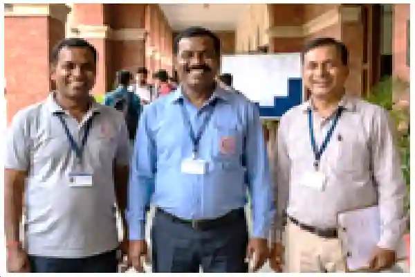Non-Teaching staff requires Delhi University